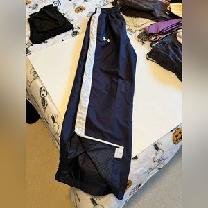 Under Armour Track Pants (Kids M | 29 inch inseam)